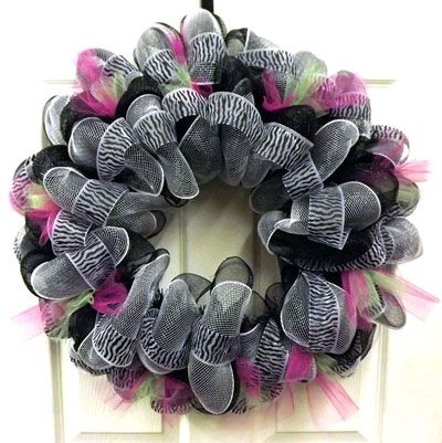 Wholesale Flower on Silk Floral Deco Mesh Wreaths For Home Decor Meet Master Floral