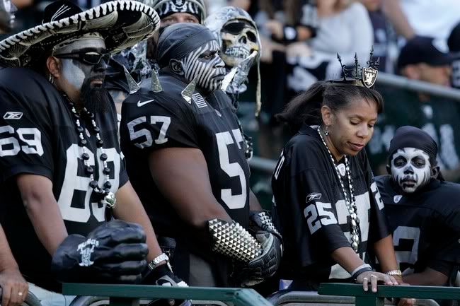 raidersfans.jpg