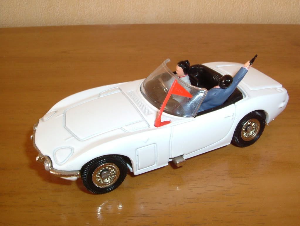 JamesBondToyata2000GT.jpg