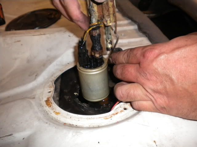 El coste de la gasolina dnepropetrovsk hoy