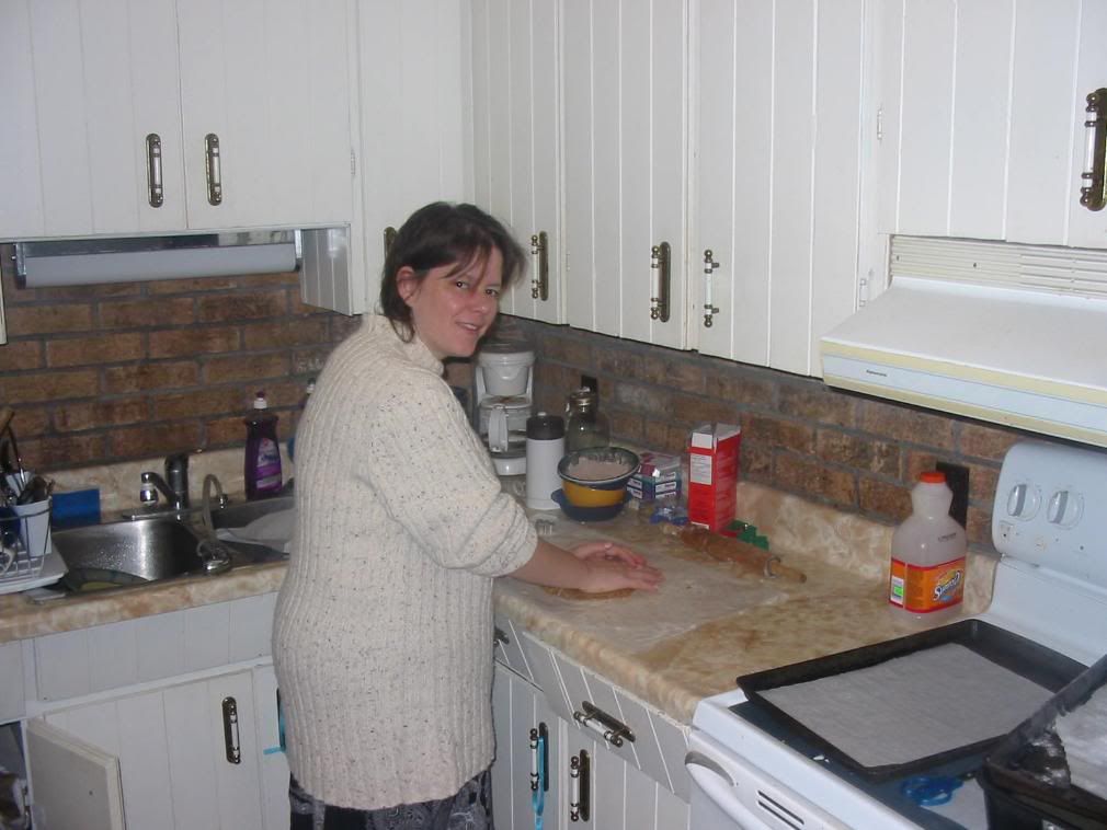 me baking gingerbread clones