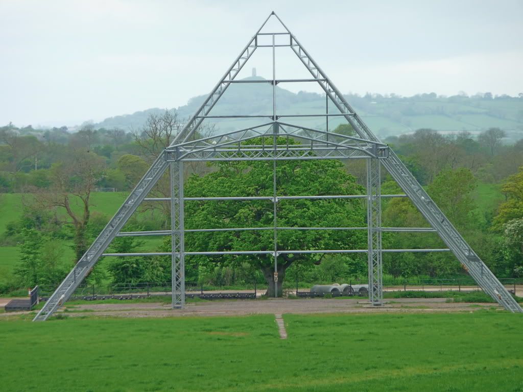 glastonbury4.jpg