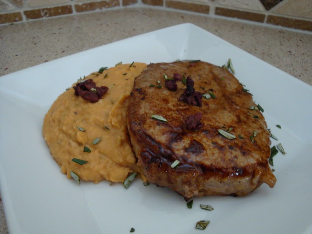 Steak with Rosemary-Cannellini Puree