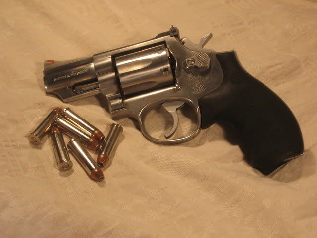 357 revolver snub. a medium frame .357 Magnum