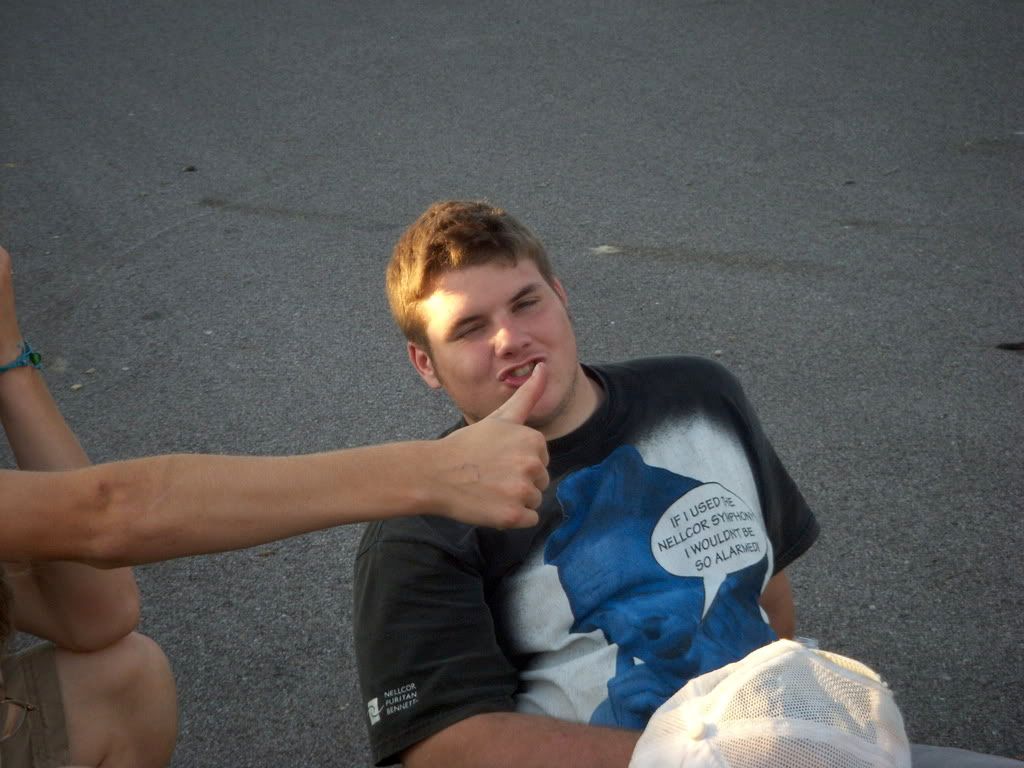 thumbs up