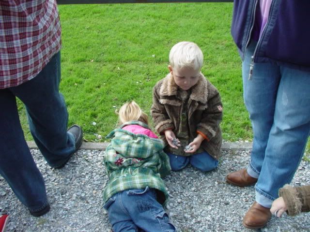 [img width=640 height=480]http://i164.photobucket.com/albums/u40/marianne221083/Tim%20en%20Iris/Vanalleswat009.jpg[/img]